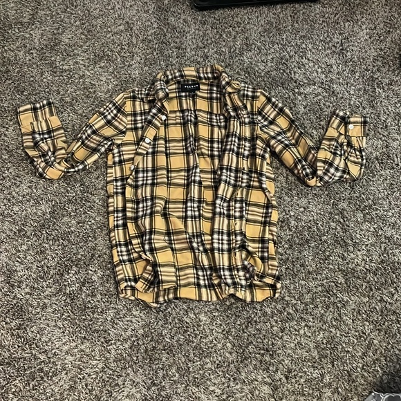 Black and yellow PacSun mens Flannel. - Picture 4 of 4